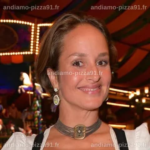Lara Joy Körner: "Verbunden in Liebe" – Familie nimmt Abschied von Sohn ...